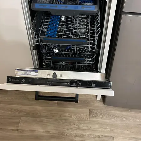 Charming Cocoon In Blanc-mesnil *